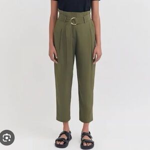 Cuyana Olive Cropped Belted Pants